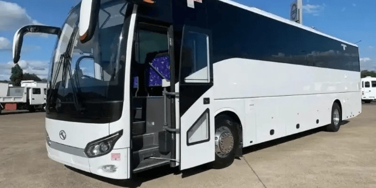 10 Smart Tips for Budget-Friendly Minivan Hire