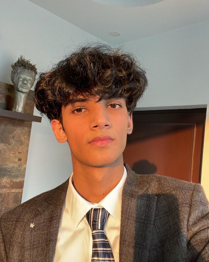 James charles Profile Picture