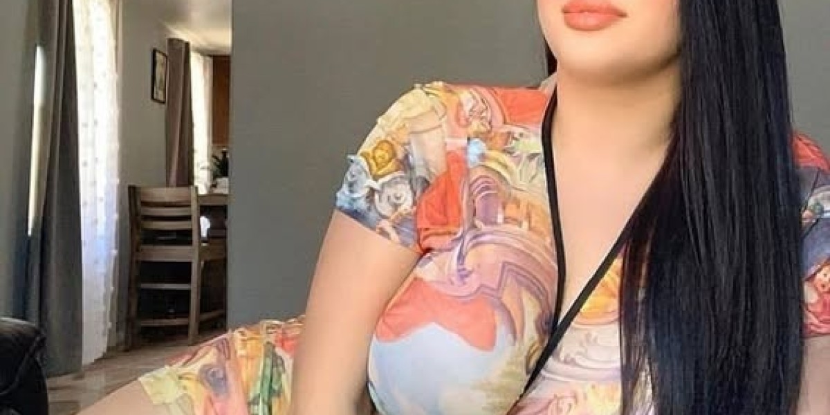 Call Girls in Noida | 9958659377 |