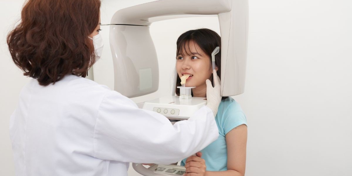 Panoramic Dental X-Ray for Accurate Diagnosis