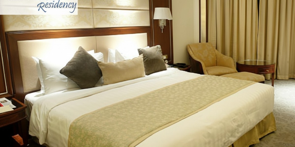 Where do food lovers usually go in Nehru Nagar