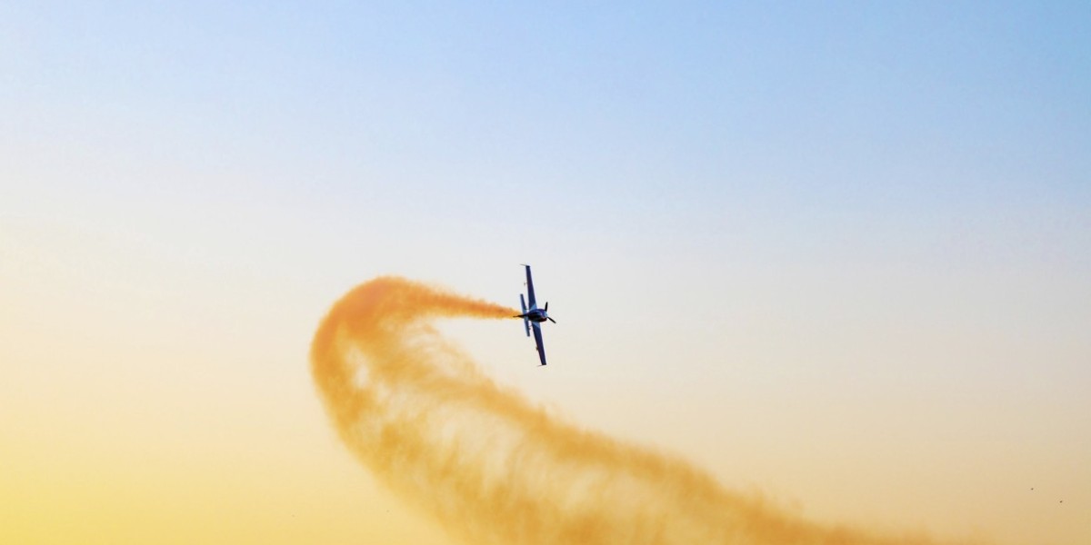 Cheap Flights and Smart Booking Strategies