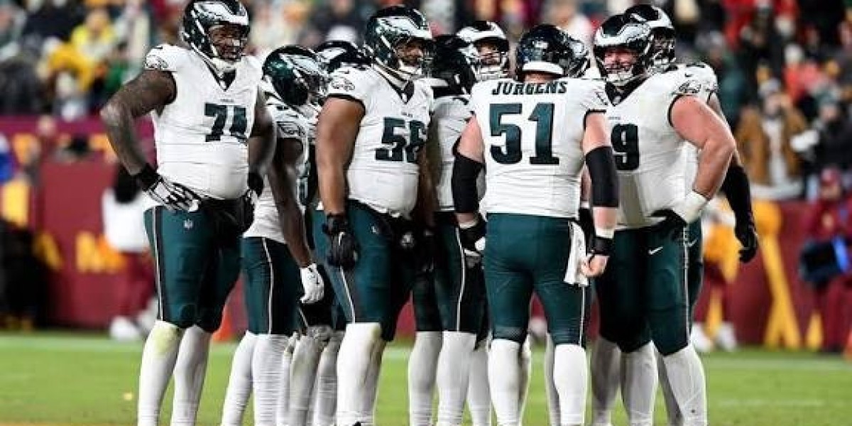 Vic Fangio reportedly will return as the Eagles