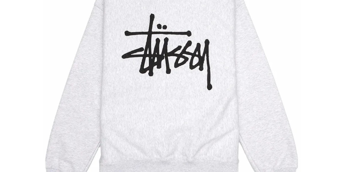 Stussy and Stussy Hoodie: Complete Style Guide