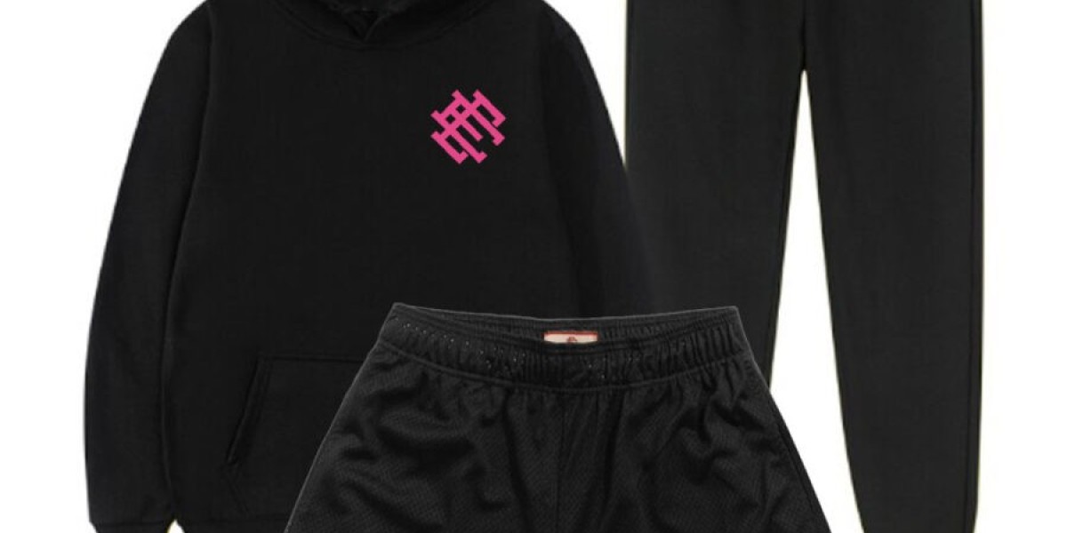 EE Shorts And Spider Hoodie A Reliable Match