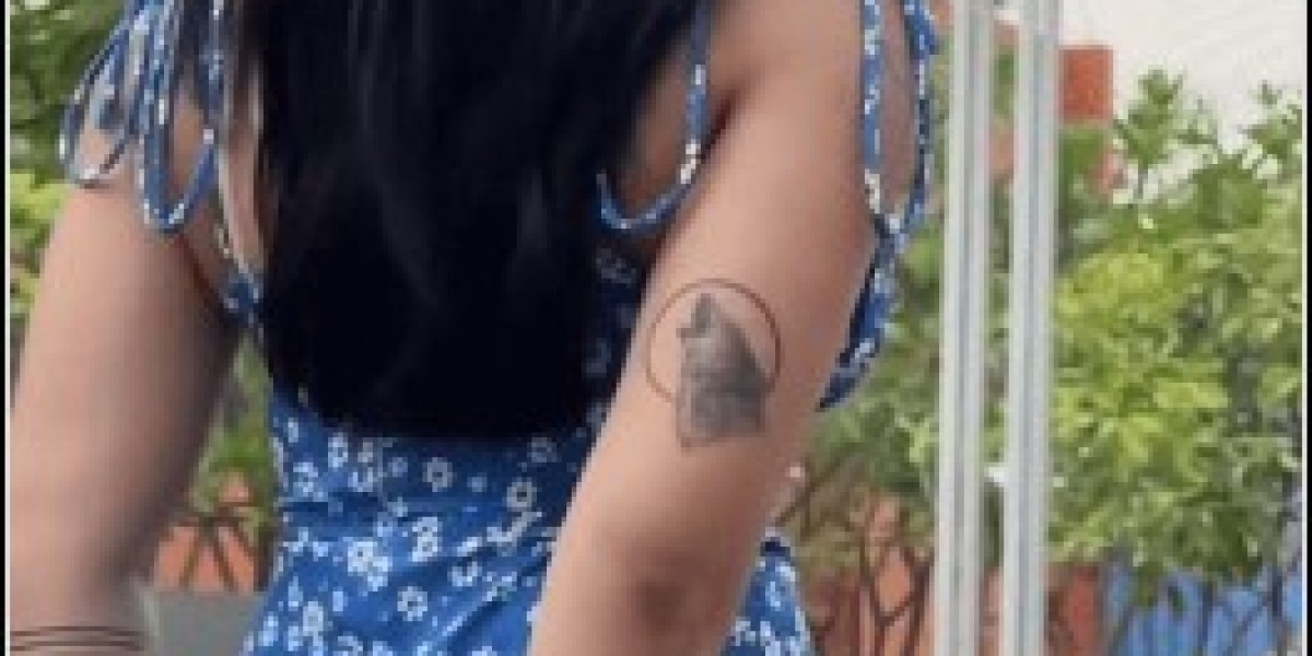 Perfect Call girl in Indore for your evening