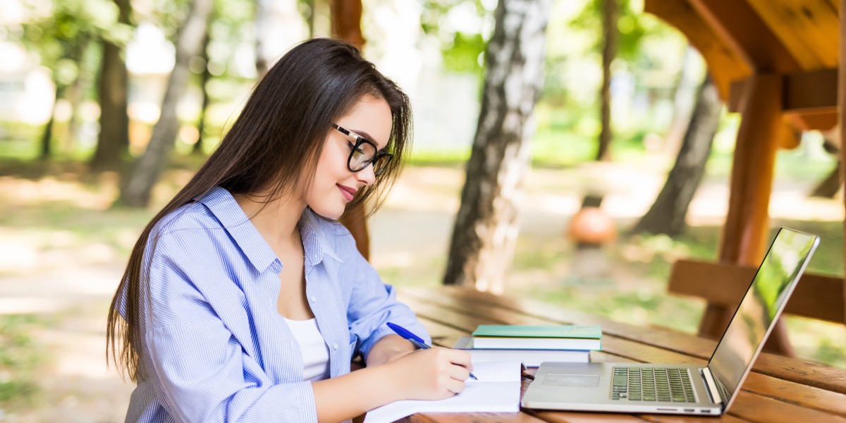Top Benefits of Using Assignment Help Gold Coas