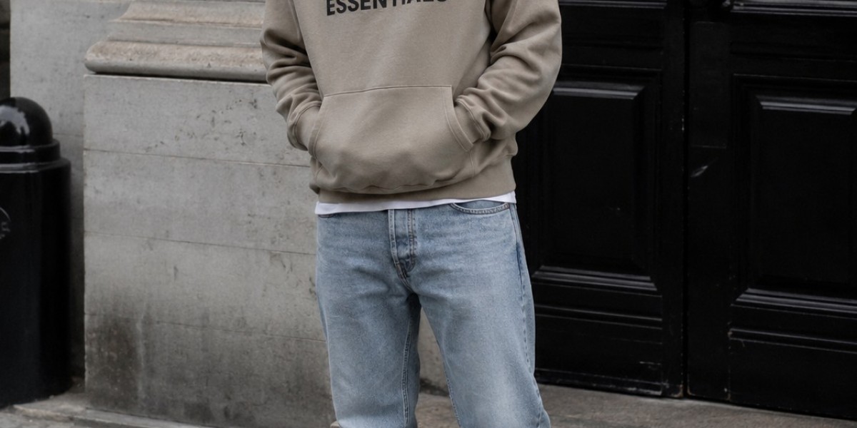 Which Essentials Fashion Trends Are Dominating?