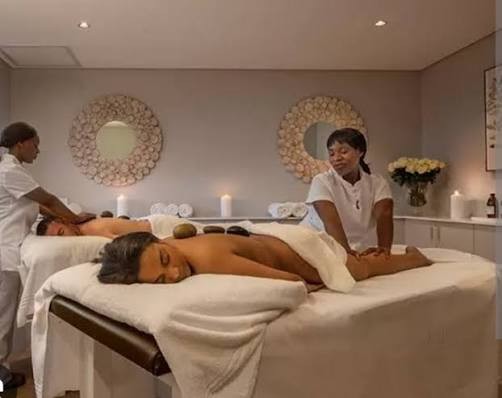 Luxe Luminary spa Profile Picture