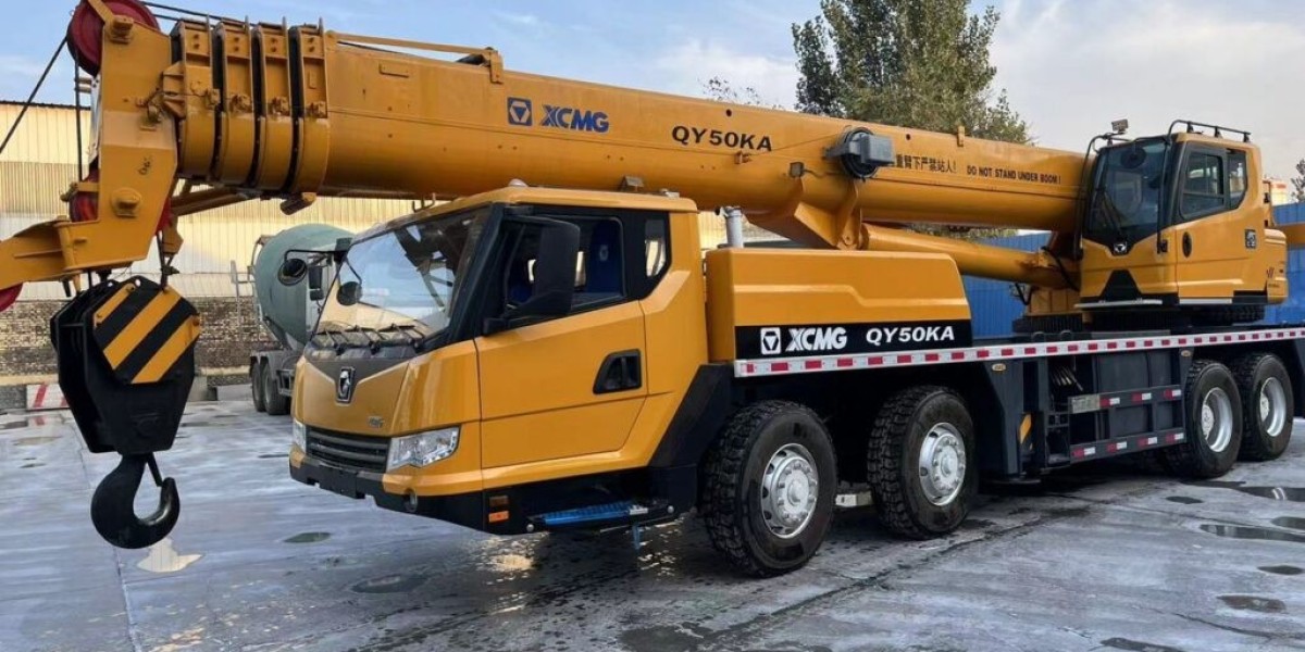 50 Ton Mobile Crane Rental in Abu Dhabi: Powerf