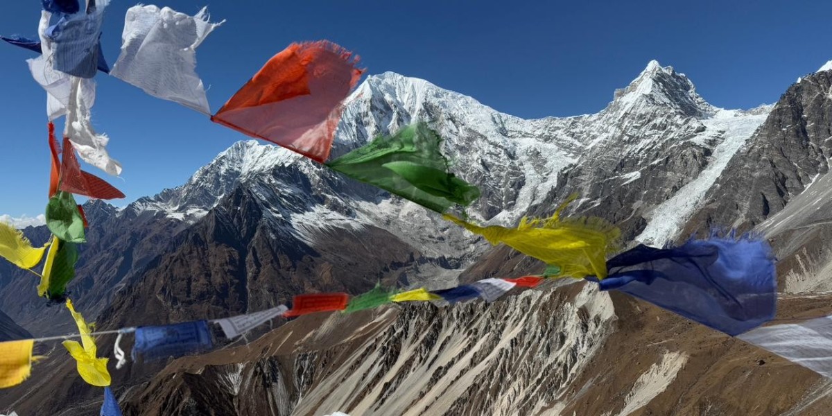 Cheap Mera Peak Climbing in Nepal: Is it Possib