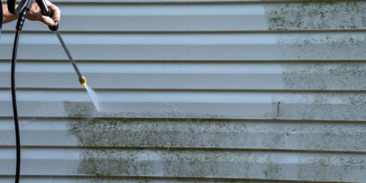 Boost Curb Appeal with Exterior Washing Service
