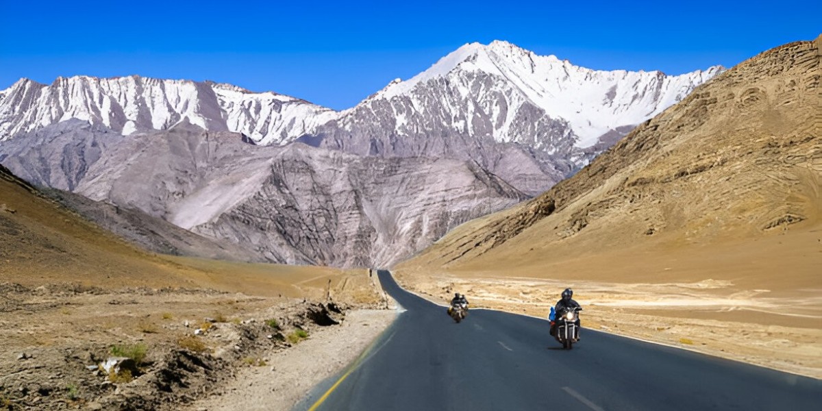 Leh Ladakh Bike Trip : Itinerary, Cost, Bikes.