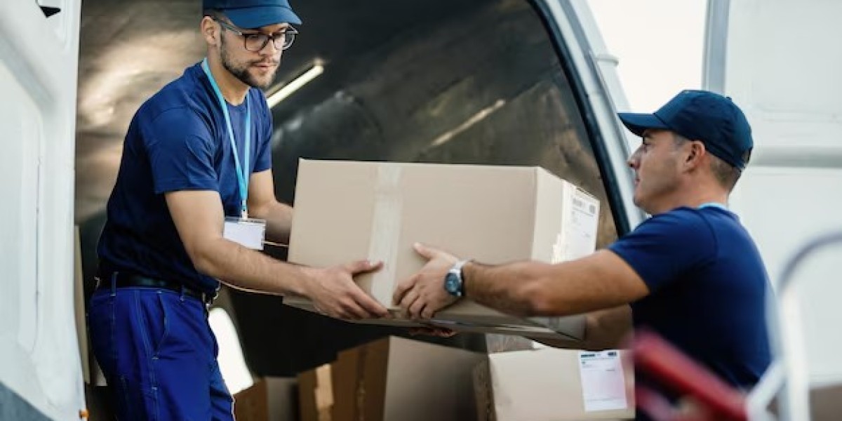 GCC Courier Services Grow with Digital Commerce