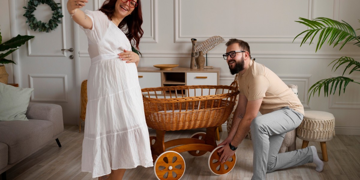 Mid-Year 2026 Maternity Fashion Trends