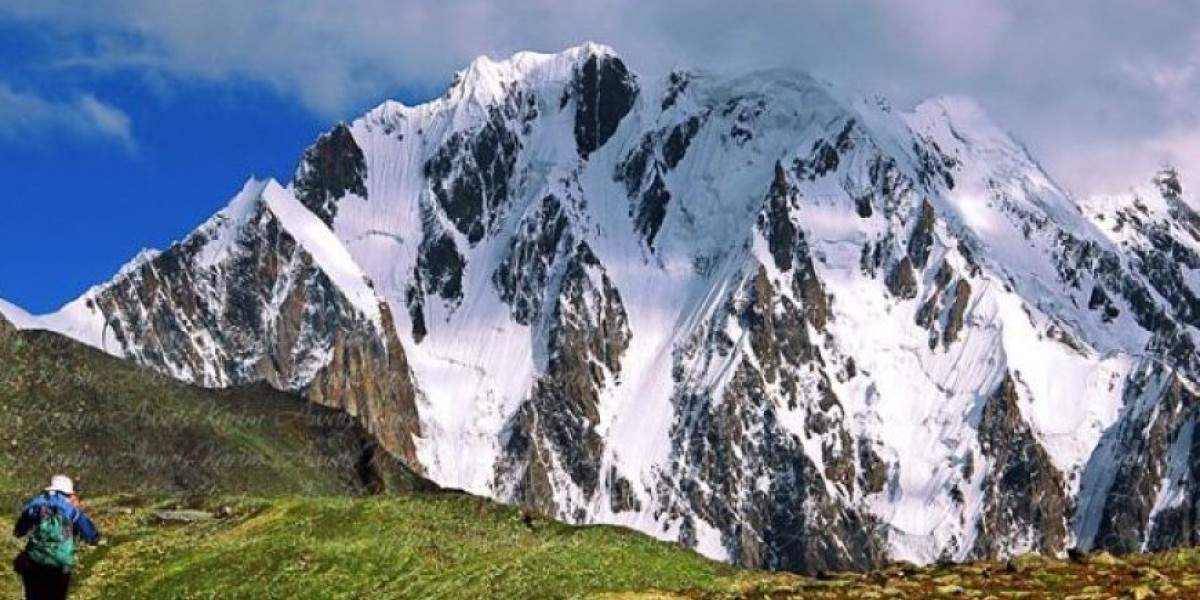 Rush Peak Expedition | Challenging Peak Climbin