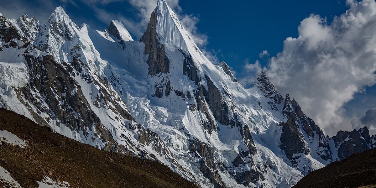 Laila Peak Expedition | Conquer the Stunning Ka