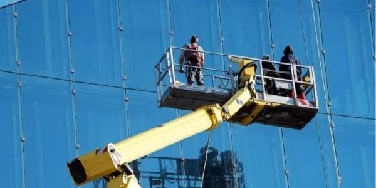 Reliable Commercial Building Cleaning Services