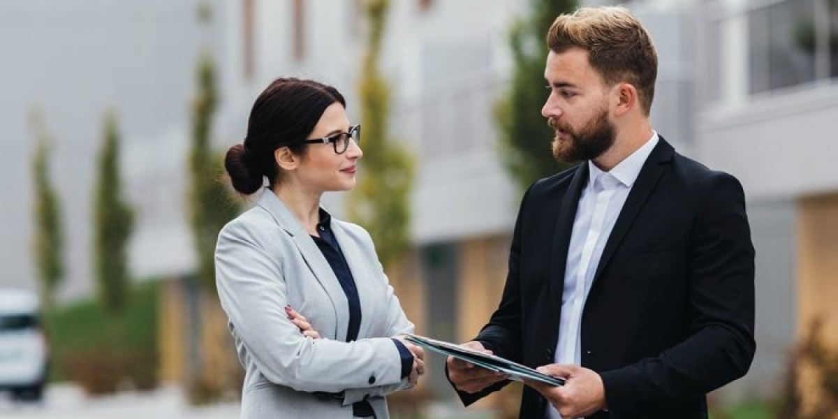 How a Real Estate Coach Can Help You Reach Your