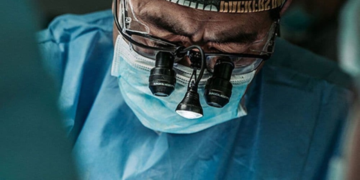 Surgical Instruments Buying Guide: Types, Uses