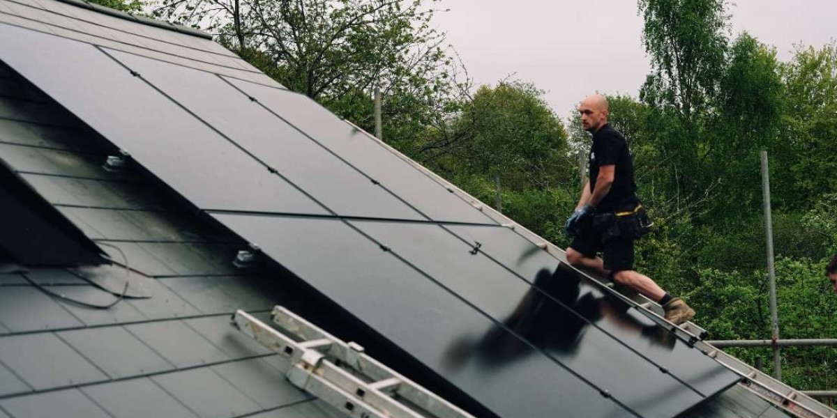 Why Solar Panels Are a Smart Choice for UK Home